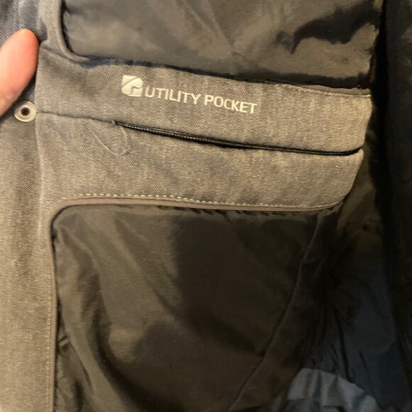 #133 Women's Helly Hansen Grey Winter Coat, Size Medium - Picture 12 of 13